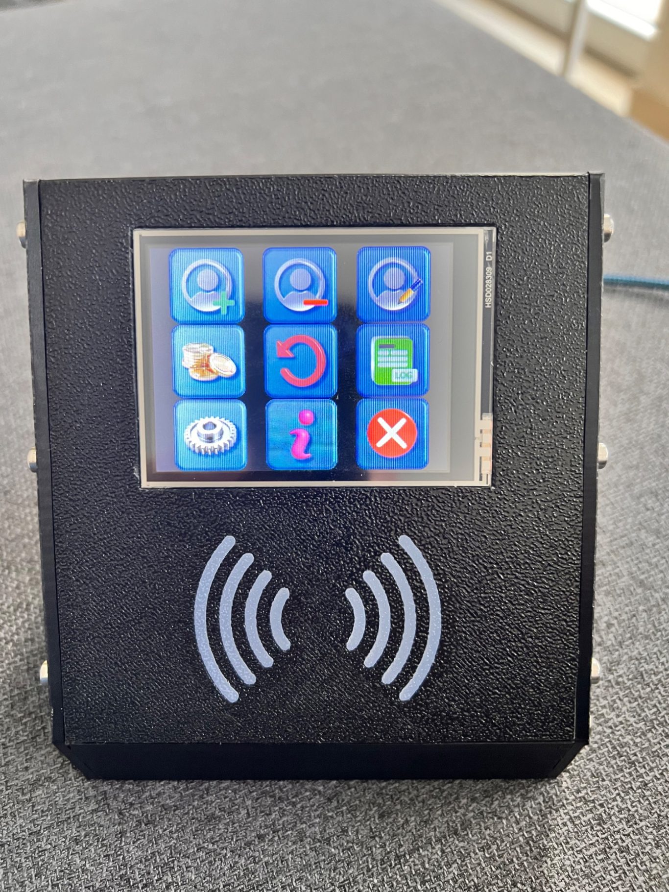 Prototyp RFID Terminal mit Touchscreen Prototyp RFID Terminal mit Touchscreen